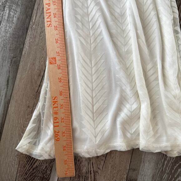 Elegant Cream Flare Pants - Picture 9 of 9